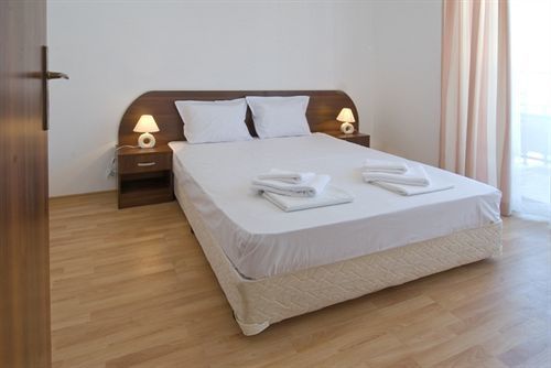 Aparthotel Lighthouse Sveti Vlas Buitenkant foto