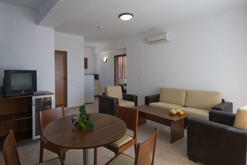 Aparthotel Lighthouse Sveti Vlas Buitenkant foto